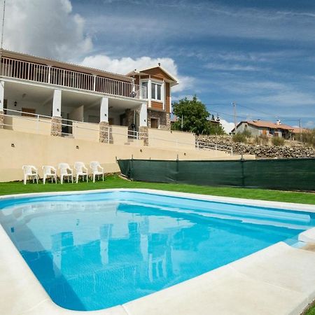 Villa De Gredos Navarredonda de Gredos Exteriör bild