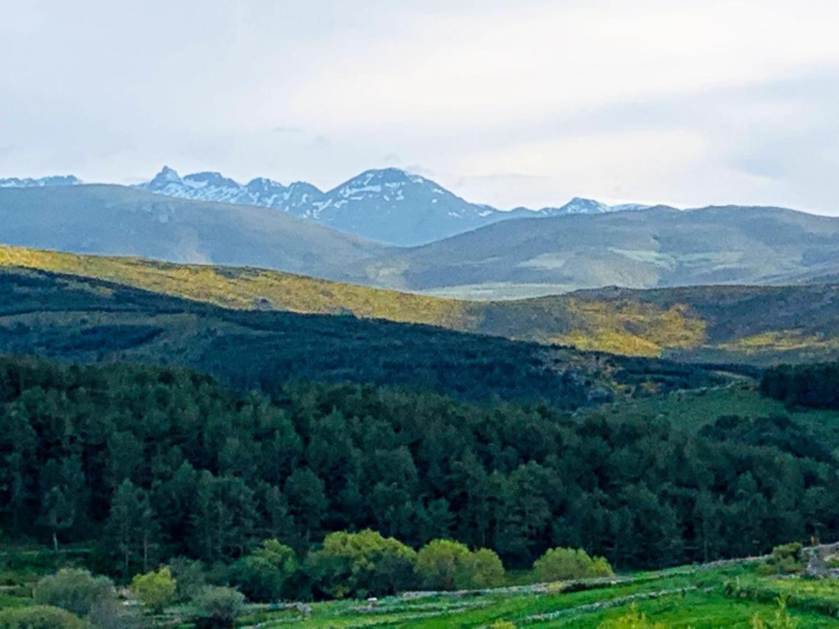 Villa De Gredos Navarredonda de Gredos Exteriör bild